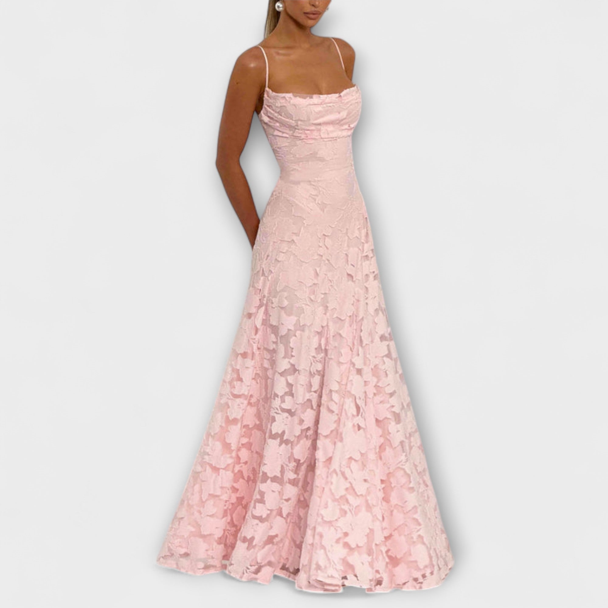 Kairi - Stijlvolle Floral-Lace Maxijurk met Spaghettibandjes