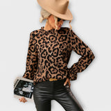 Kayla - Leoblouse met geplooide kraag