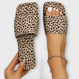 Platte Slippers met Luipaardpatroon