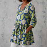 Élodie | Lange blouse van linnen met grafisch retro bloemenpatroon