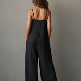 Inés™ | Ruimvallende Zwarte Jumpsuit met Wijde Pijpen en Zakken