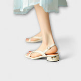 Evelyn - Elegante Platte Sandalen Minna met Verfijnd Afwerking
