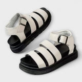 Renee – Sandalen met meerdere banden en gespsluiting