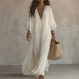 Samara™ | Lange Witte Chiffon Jurk met Kantdetail